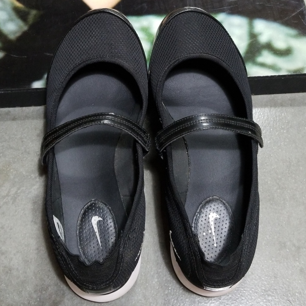 Nike Mary Jane casual shoes